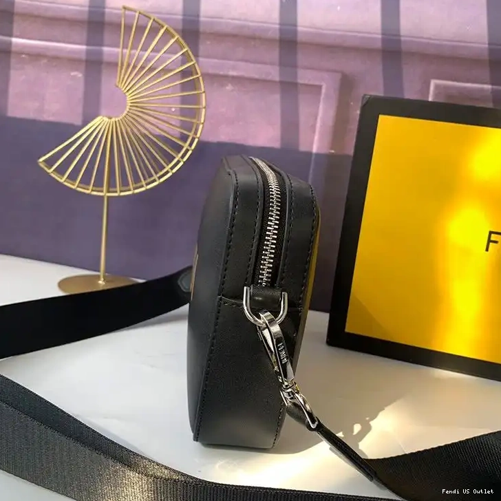 Cheap Camera In Calf ROMA Leather Fendi Logo Compact Case Black 0420 HOT SALE